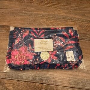 Lilly Pulitzer Navy and Pink Floral Women's Bag